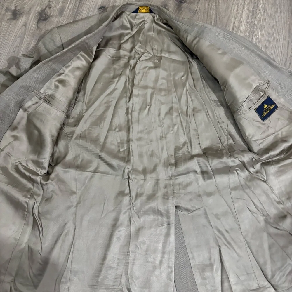Brooks Brothers see photos